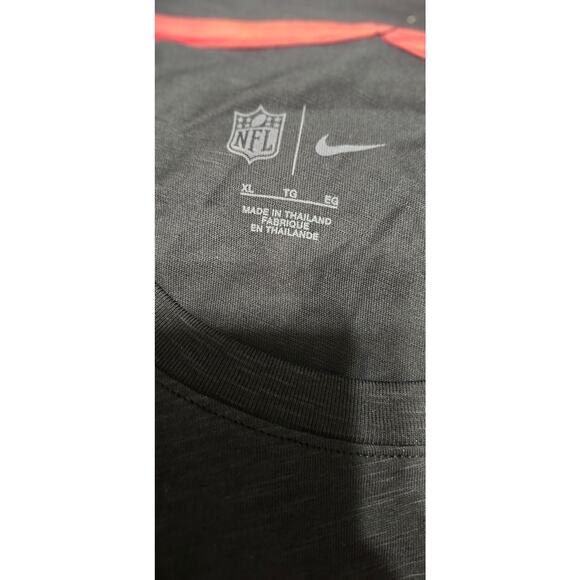 Nike Atlanta Falcons Short Sleeve Tee - Picture 5 of 5